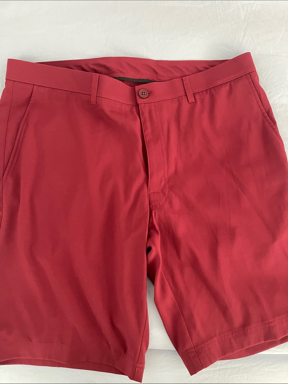 Roundtree & Yorke Men's Red Flat-Front Shorts